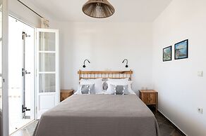 Sea Lilies Suites