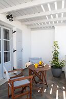Sea Lilies Suites