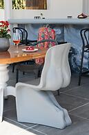 Sea Lilies Suites