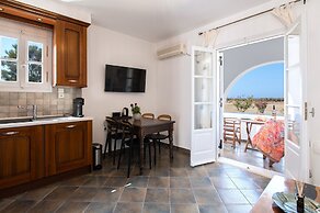 Sea Lilies Suites