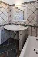 Sea Lilies Suites