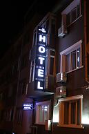 Karhal Hotel