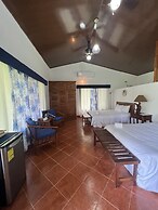 Blue Banyan Inn