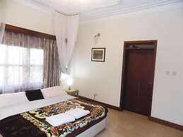 Pearl Apartments