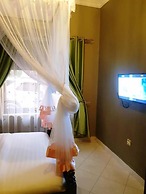 Romeos Hotel