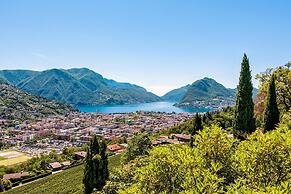 Art Apartment in Locarno