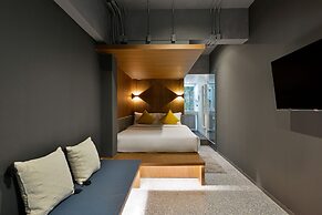 Tiang Capsule