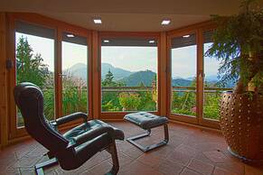 Chalet Podgorje With Pool