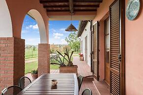 Olive apt With Shared Pool