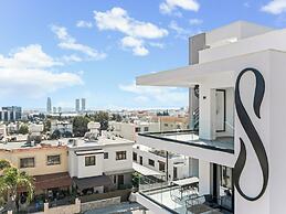 Sanders Only - Enchanting Studio With Balcony