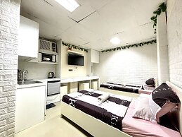 Super OYO 910 Sabaidee Suites