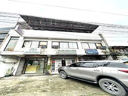 Super OYO 910 Sabaidee Suites