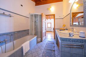 Il Lago Blu Loft With Pool