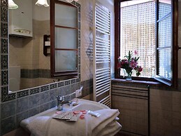 Laurel apt With Shared Pool