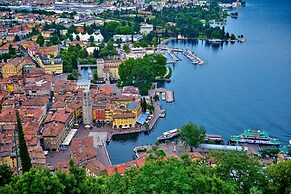 Appartamento Centro Storico Riva 2