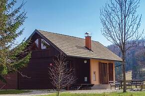 Family Friendly Kra Evec Lodge