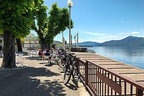Residenza Oleandro Lake View Luino Center