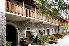 Countryside House Leila