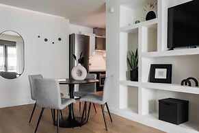 Striking 1BR Apartment in Kolonaki B