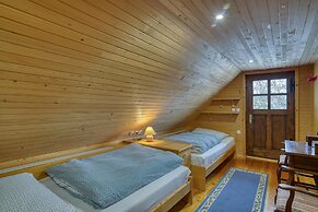 Chalet Kupljenik Near Bled Lake