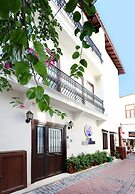 Rodina Suites