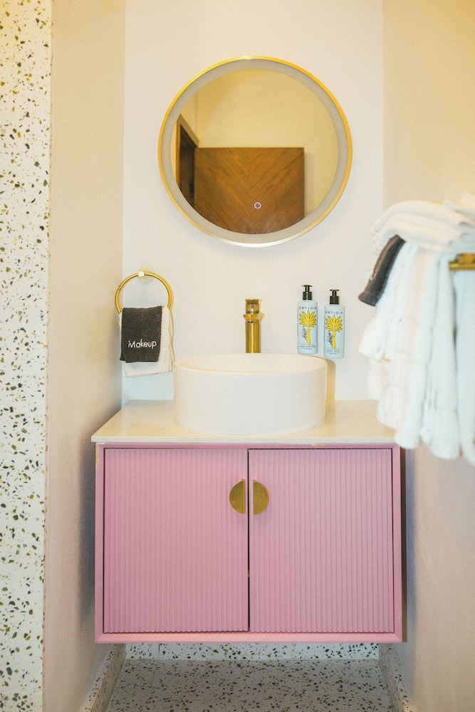 The Pink Palm Hotel - Adults Only