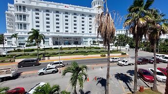 CANCUN SUITES APARTMENTS - HOTEL ZONE