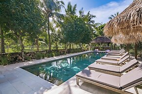 Amrani Diamond Beach Villas & Pool