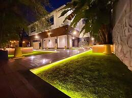 Sky Taj Villa 5 BHK