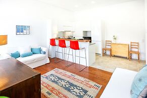 Jump Into the Lull Apartment
