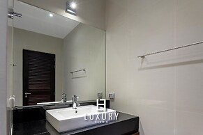 Luxury 5 Bedroom Pool Villa B11B