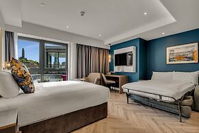 Roomzzz Edinburgh