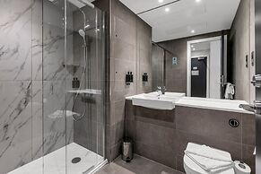 Roomzzz Edinburgh
