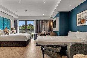 Roomzzz Edinburgh