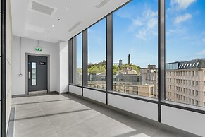 Roomzzz Edinburgh