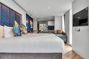 Roomzzz Edinburgh