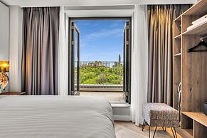 Roomzzz Edinburgh