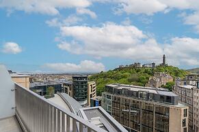 Roomzzz Edinburgh
