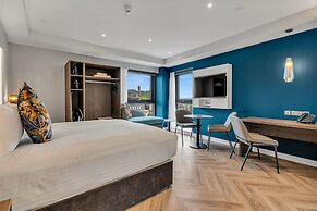 Roomzzz Edinburgh