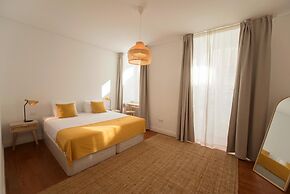 Beach Waves Apartment