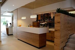 Nar Hotel