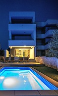 Imperial Apartment with Private Pool