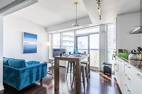 Stallion Suites Opp CN Tower & Scotiabank Arena
