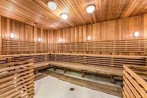 Stallion Suites Opp CN Tower & Scotiabank Arena