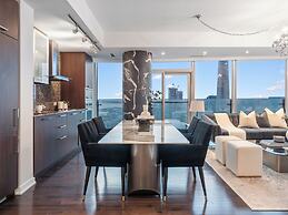 Stallion Suites Opp CN Tower & Scotiabank Arena
