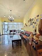 UJU HOUSE