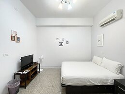 UJU HOUSE