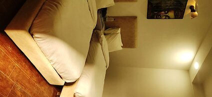 Live Inn Hotel sector 45