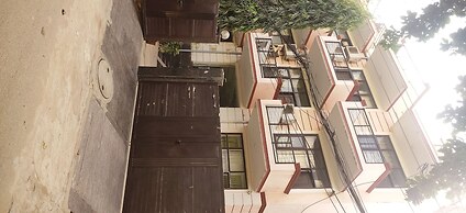 Live Inn Hotel sector 45