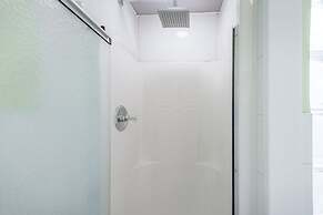 Beautiful 6BR Apt Near Olympic Stadium
